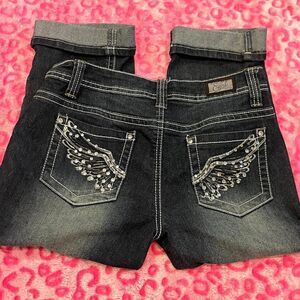 Earl-jean Bedazzled Angel Wings Back Pocket Y2K Dark Wash Denim Capri Jeans